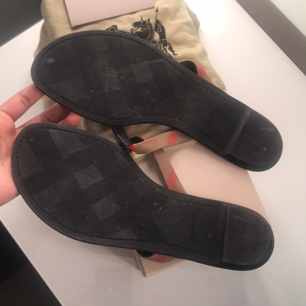 Burberry sandals - Picture 4 of 4